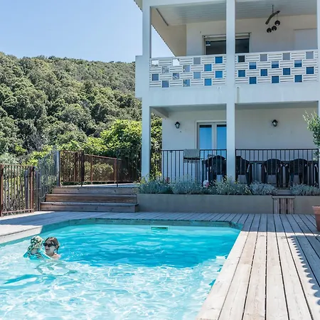 Mare E Machja Avec Piscine Et Vue