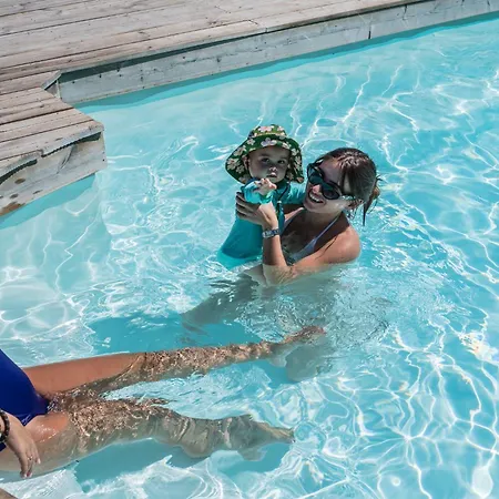 Mare E Machja Avec Piscine Et Vue *