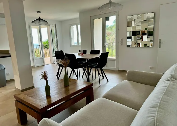 Mare E Machja Avec Piscine Et Vue *